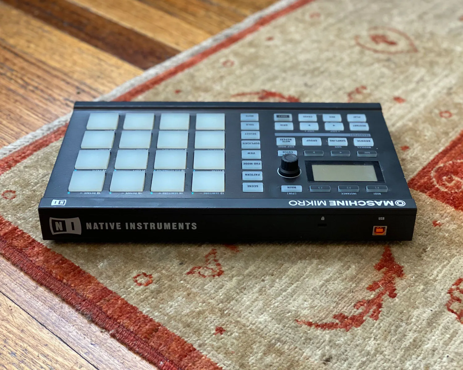 Native Instruments Maschine Mikro MK1