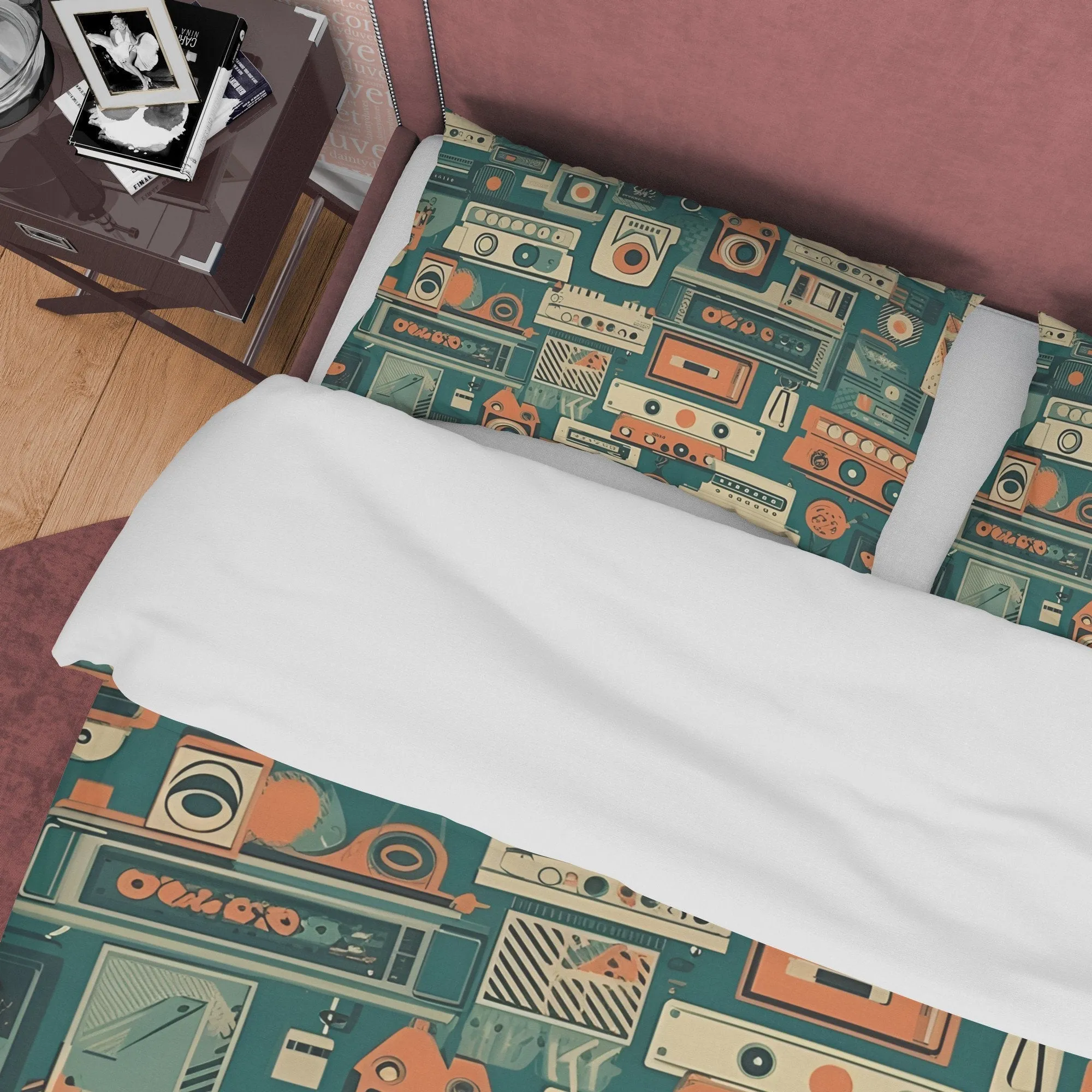 Vintage Gadget Geometric Duvet Cover Retro Bedding Set, Unique Audio Speaker Green Blanket Cover,  Old Camera Quilt Cover, Zipper Bedding